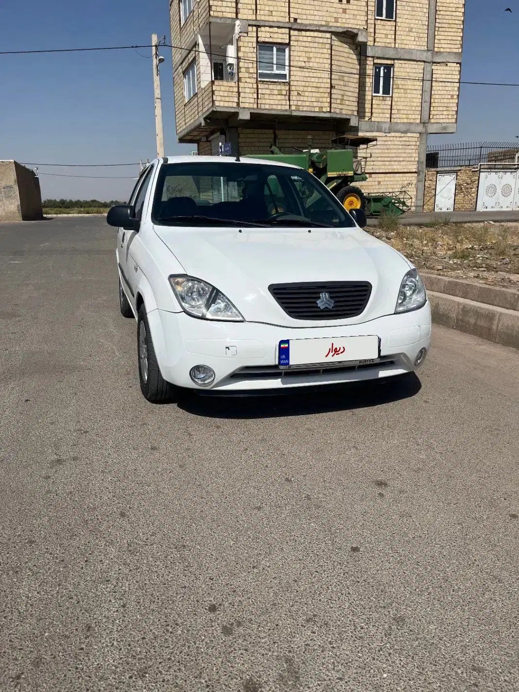 تیبا صندوق دار SX - 1396