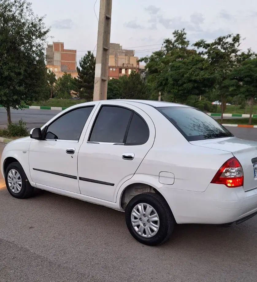 تیبا صندوق دار SX - 1400