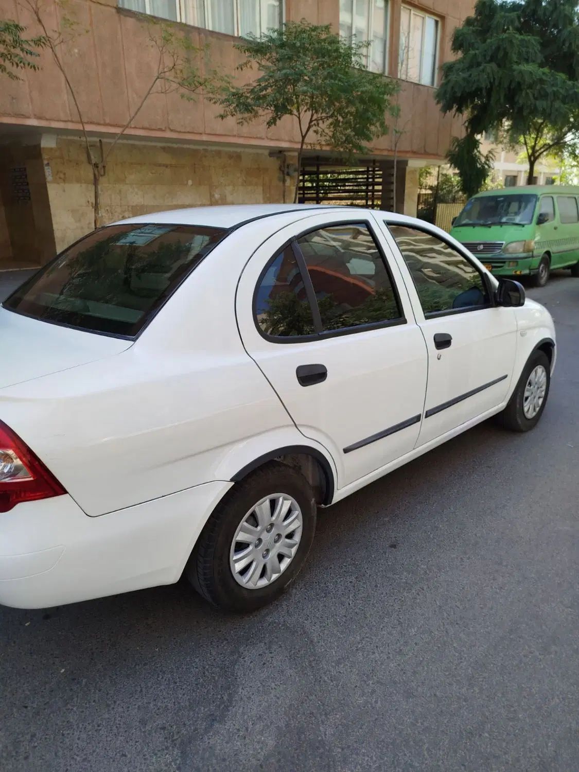 تیبا صندوق دار SX - 1398