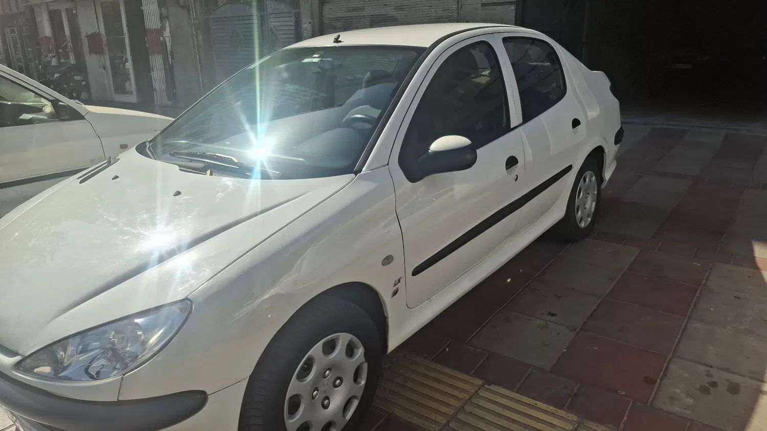 پژو ۲۰۶ صندوق دار v8 - 1395