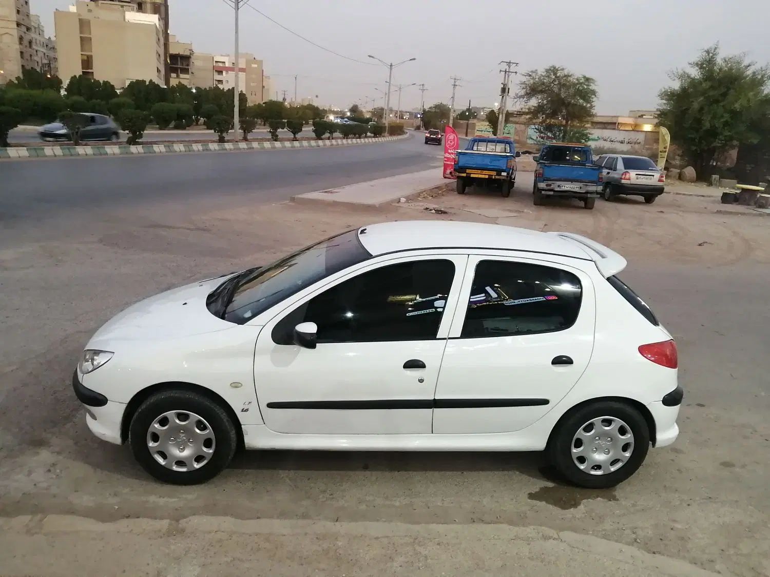 پژو 206 تیپ 5 - 1396