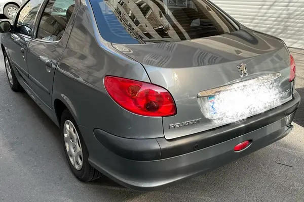 پژو ۲۰۶ صندوق دار v8 - 1396