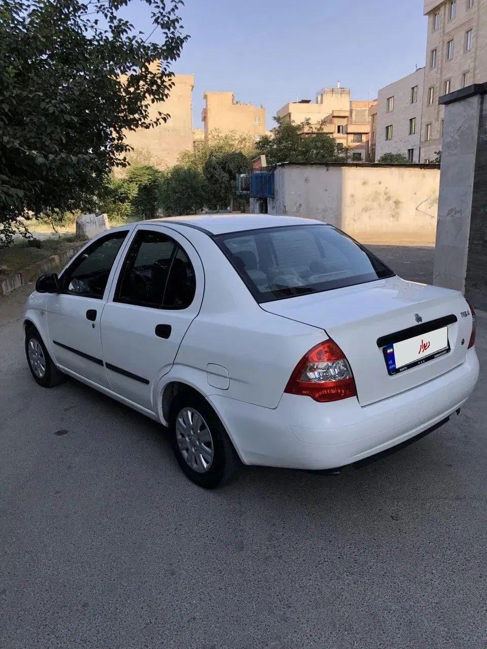 تیبا صندوق دار SX - 1400