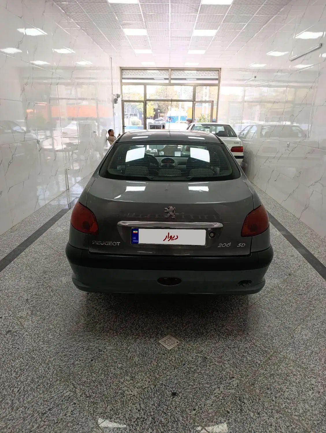 پژو ۲۰۶ صندوق دار v8 - 1394