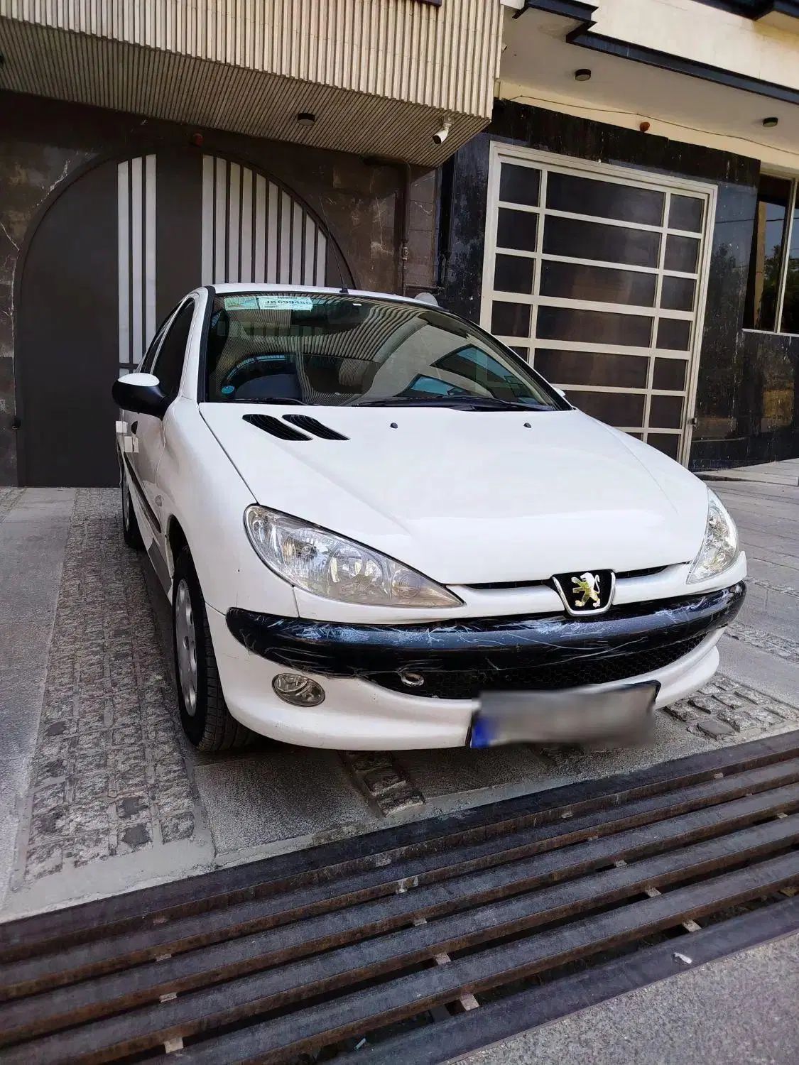 پژو ۲۰۶ صندوق دار v8 - 1395