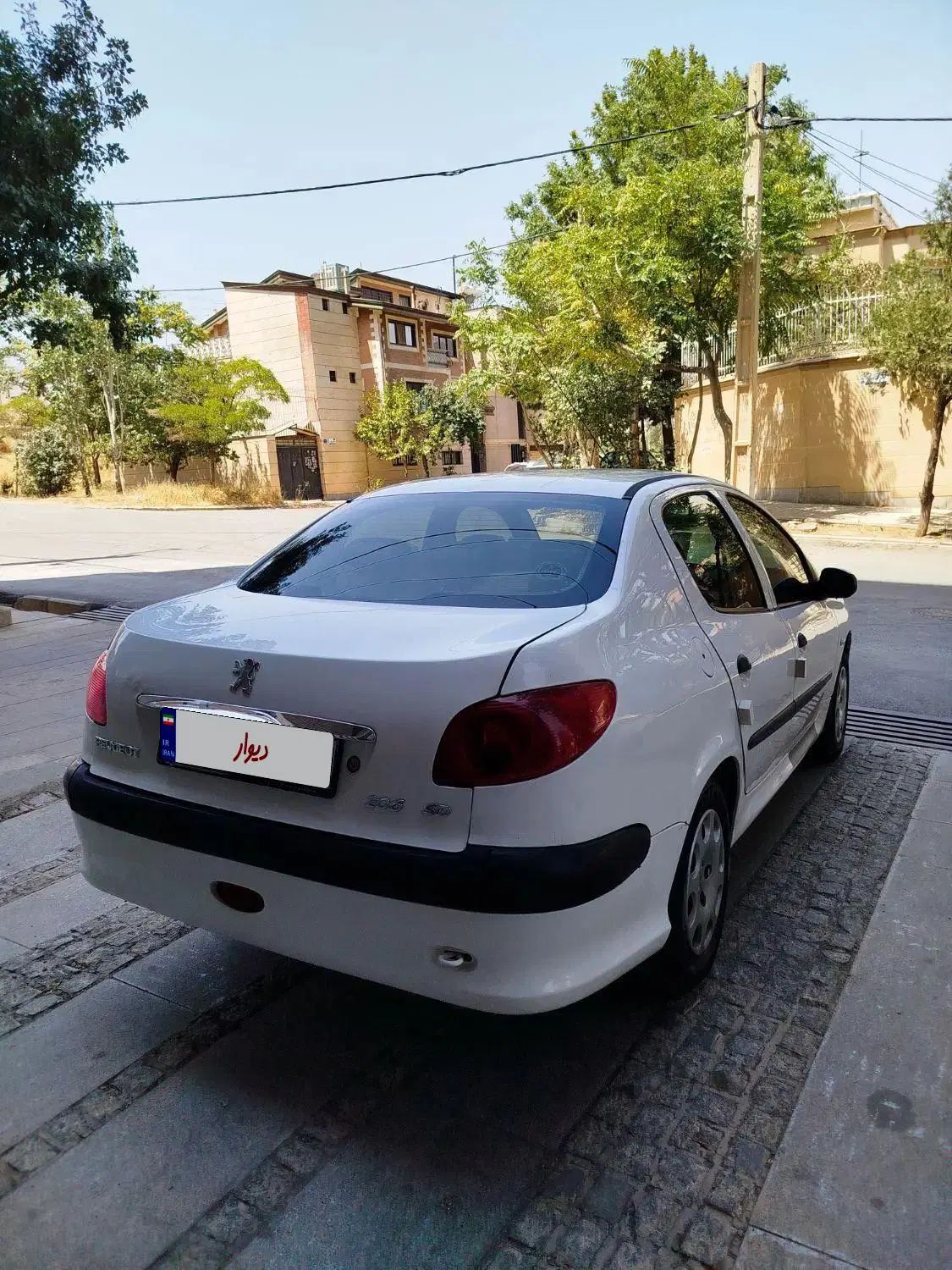 پژو ۲۰۶ صندوق دار v8 - 1395