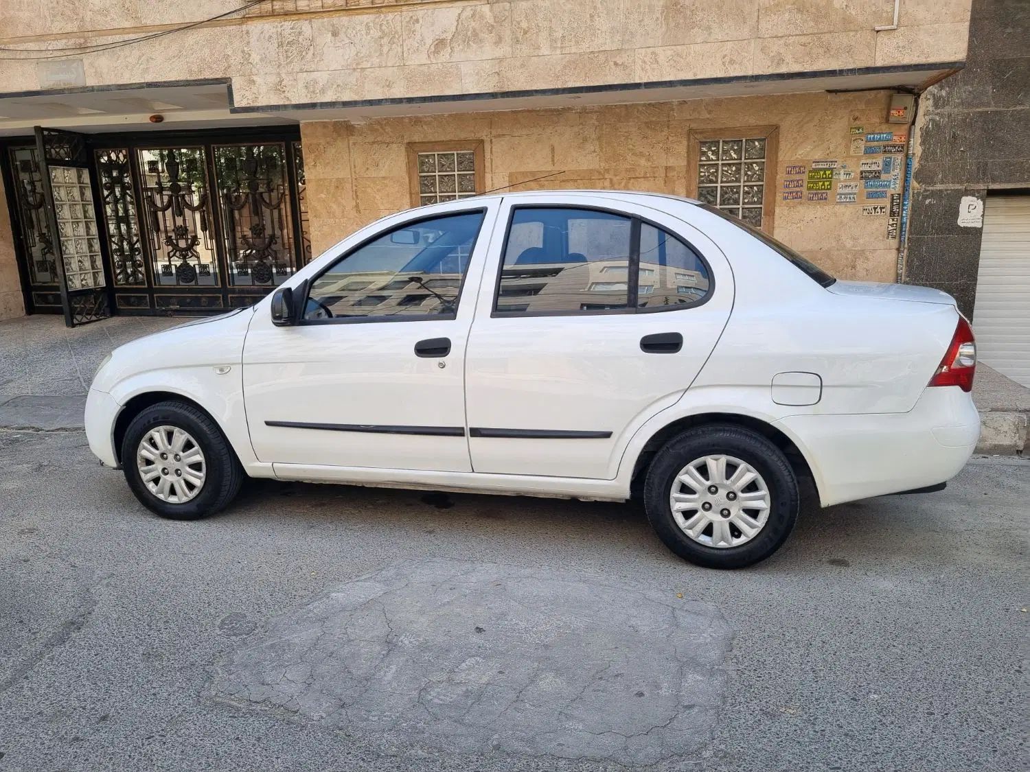 تیبا صندوق دار SX - 1396