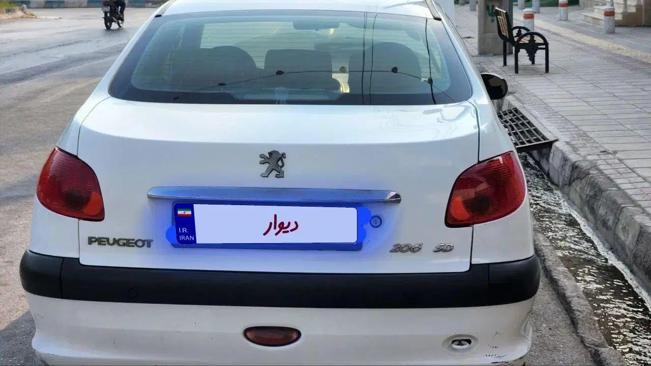 پژو ۲۰۶ صندوق دار v8 - 1397