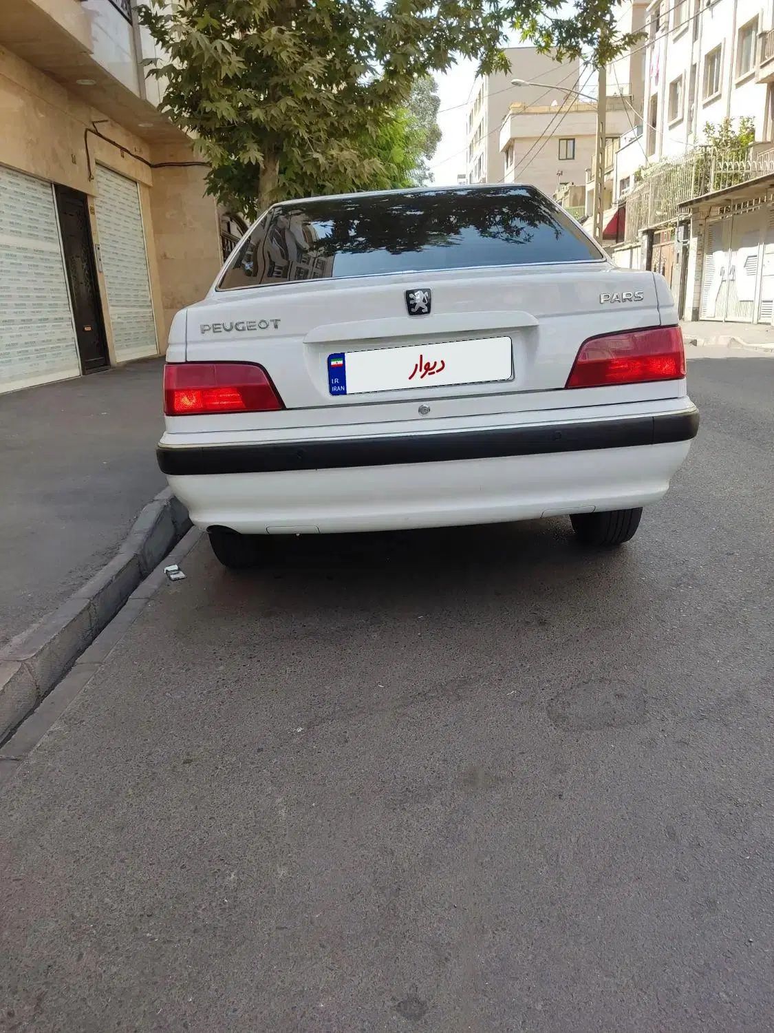 پژو پارس XU7P - 1402