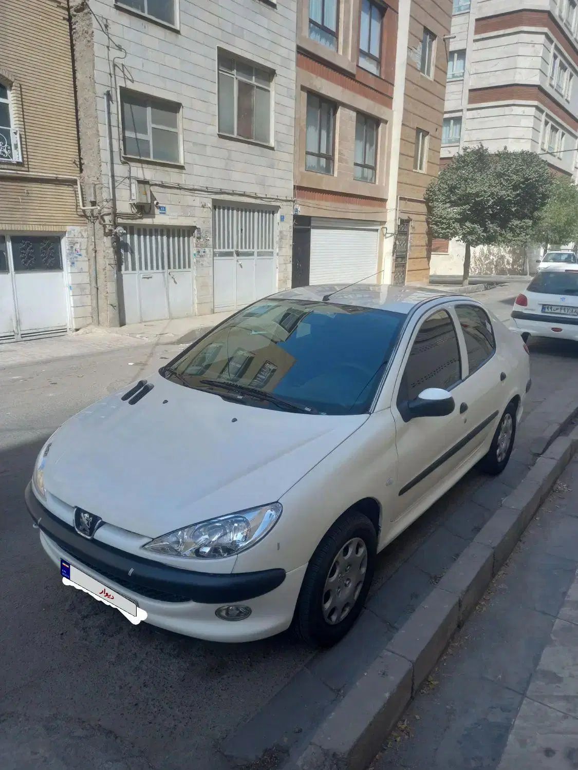 پژو ۲۰۶ صندوق دار v8 - 1389