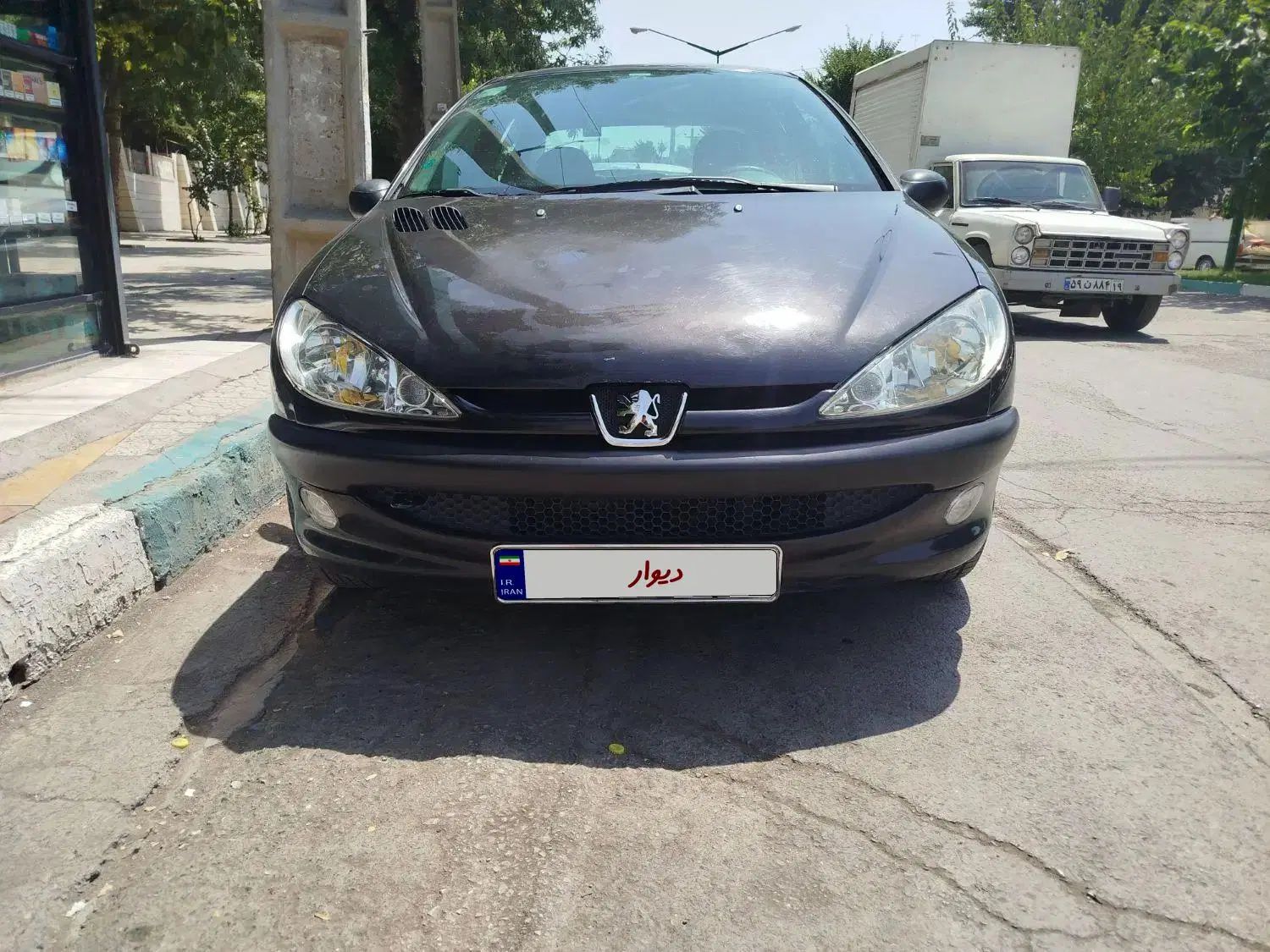 پژو ۲۰۶ صندوق دار v8 - 1393