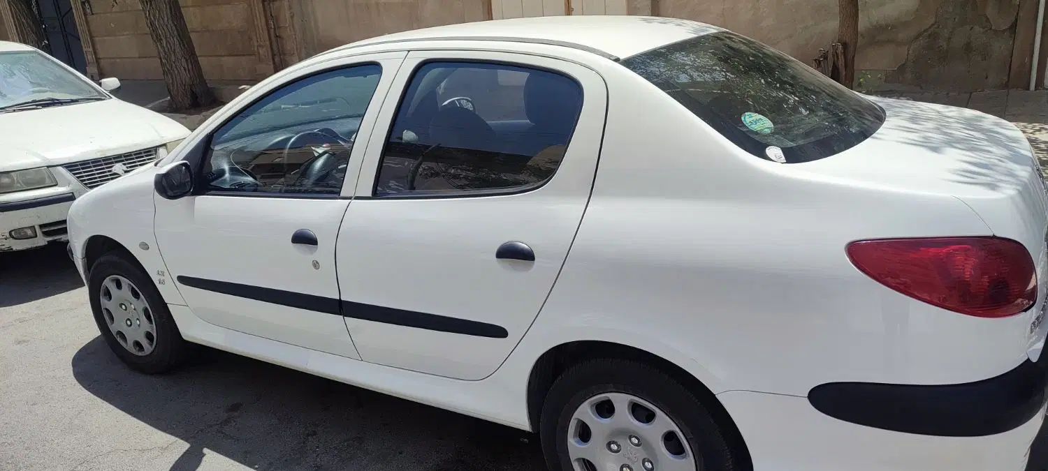 پژو ۲۰۶ صندوق دار v8 - 1399