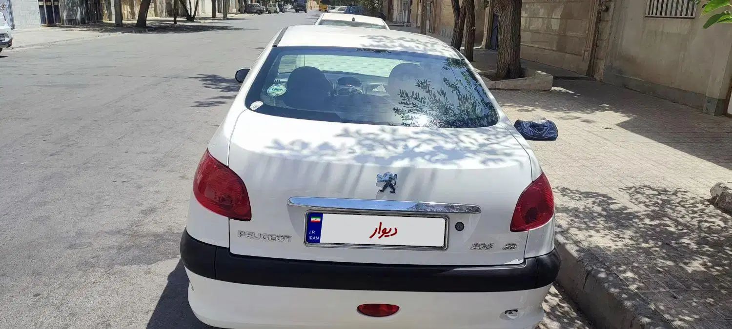 پژو ۲۰۶ صندوق دار v8 - 1399