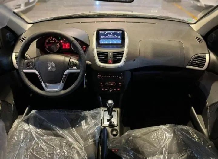 پژو 207 اتوماتیک TU5P - 1404