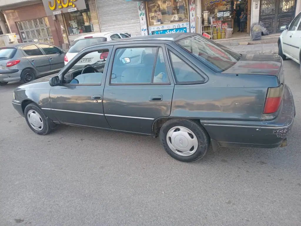 دوو سیلو سدان - 1376