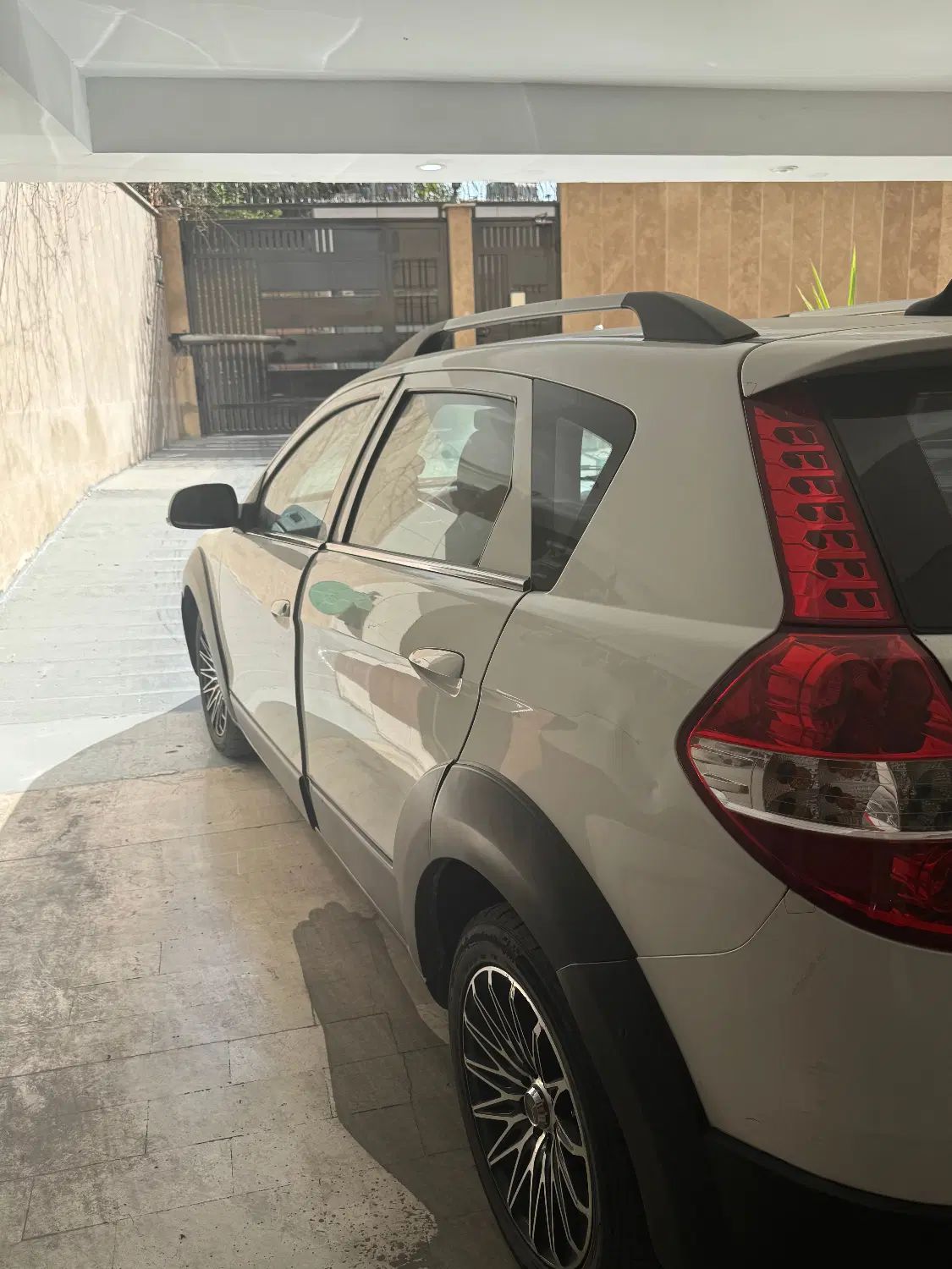 دانگ فنگ H30 کراس اتوماتیک - 1396