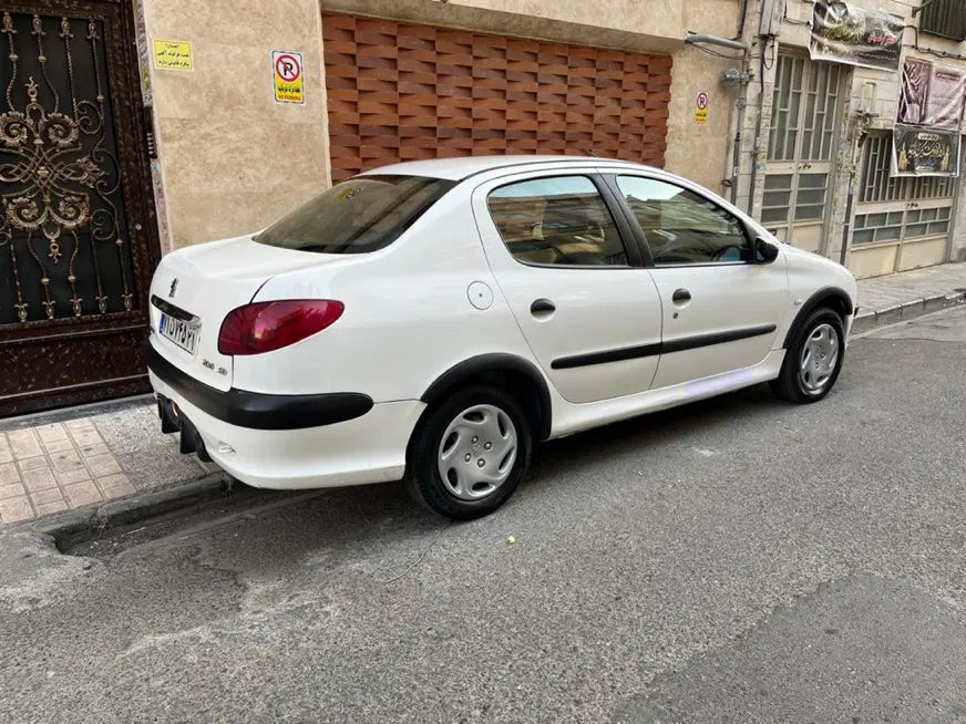 پژو ۲۰۶ صندوق دار v10 - 1387