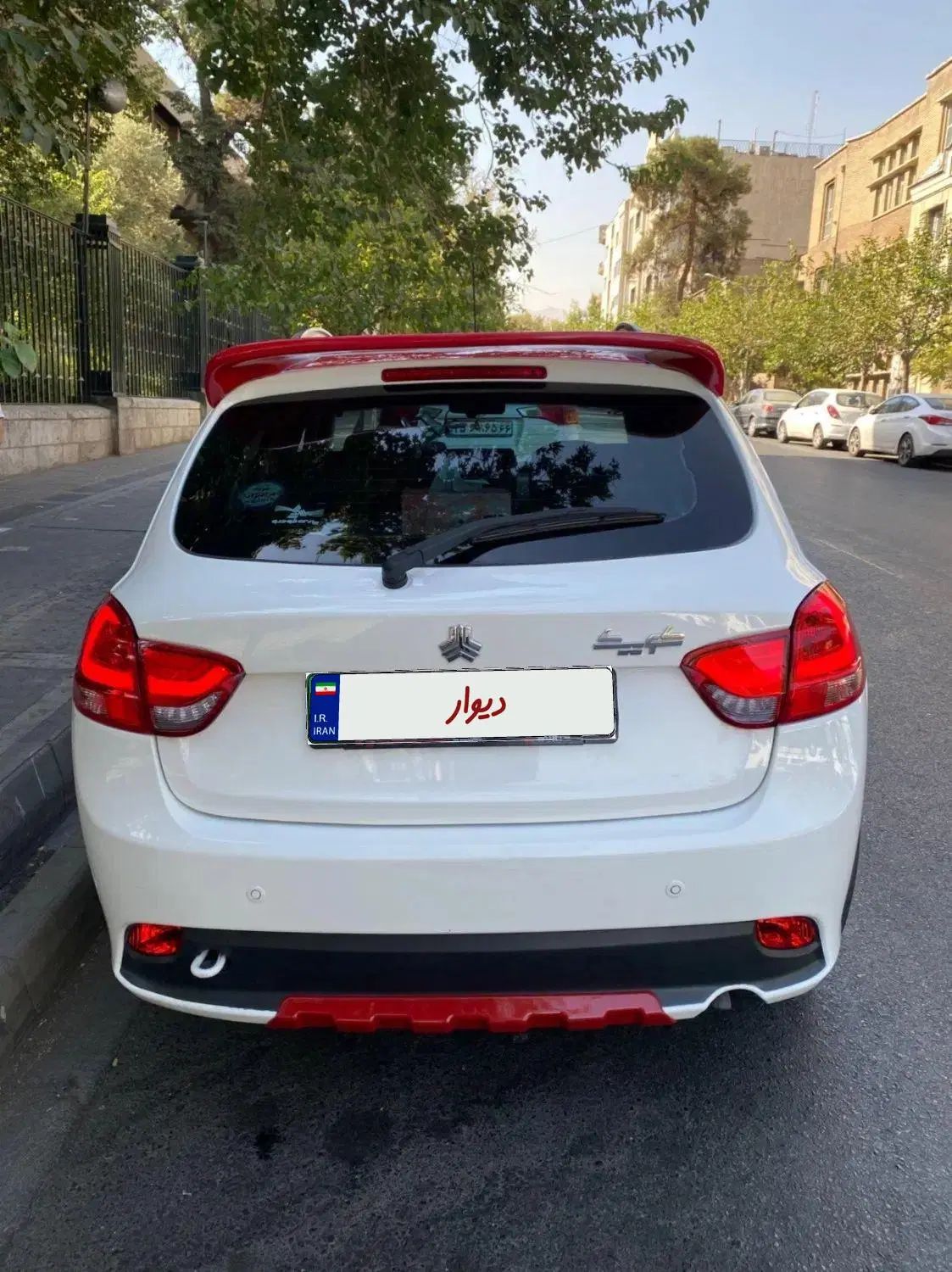 کوییک R دنده‌ای - 1402