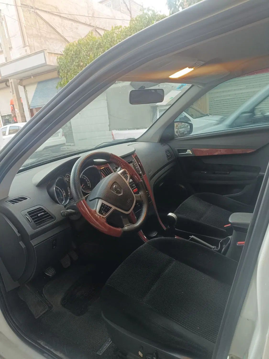 دنا پلاس ۵ دنده EF7 - 1401