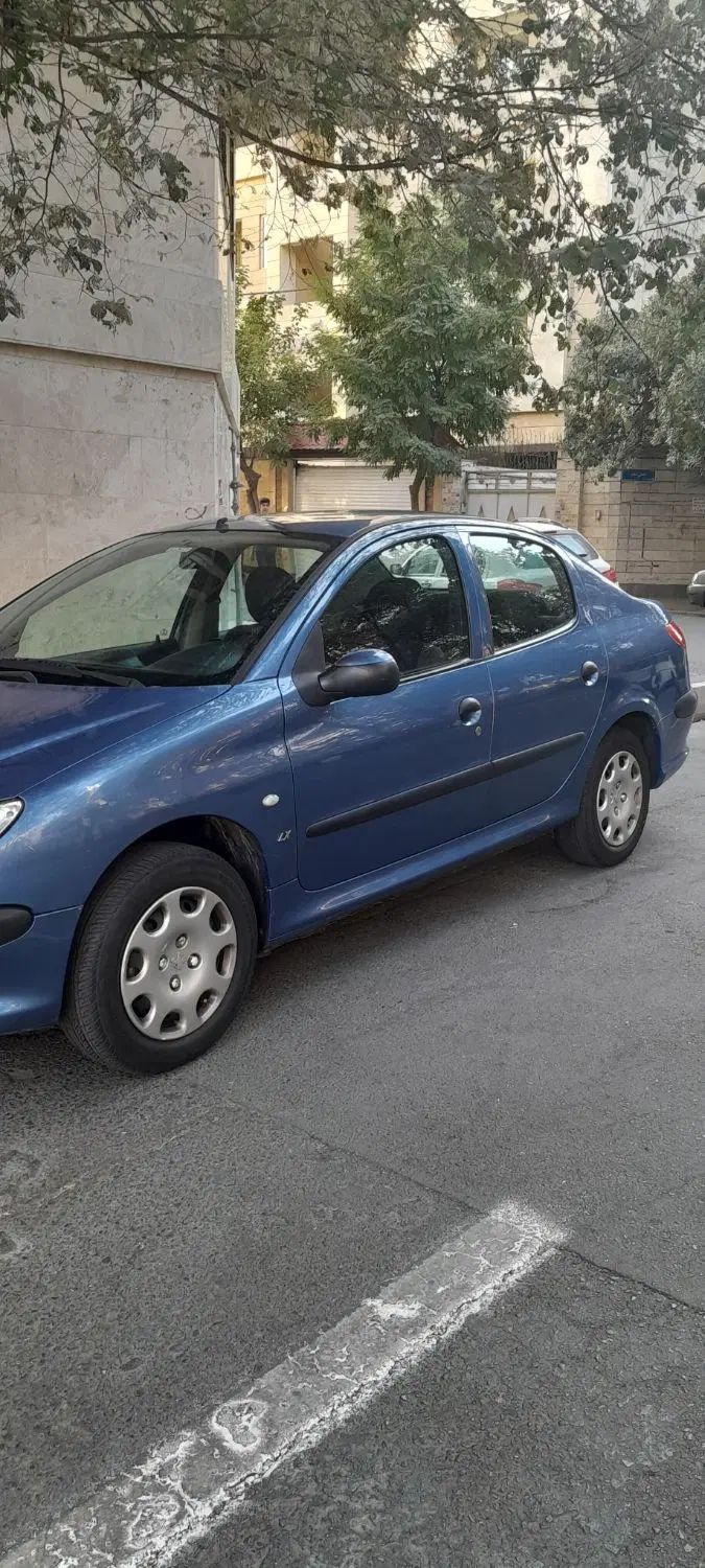 پژو ۲۰۶ صندوق دار v8 - 1395