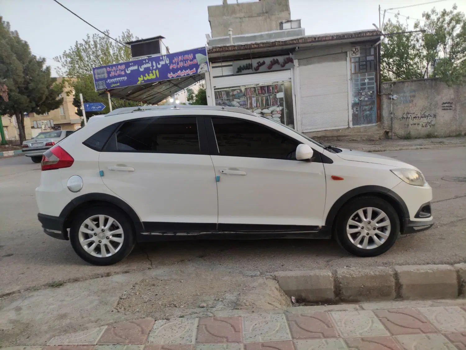 ام وی ام 315 هاچ بک اسپرت اکسلنت - 1396