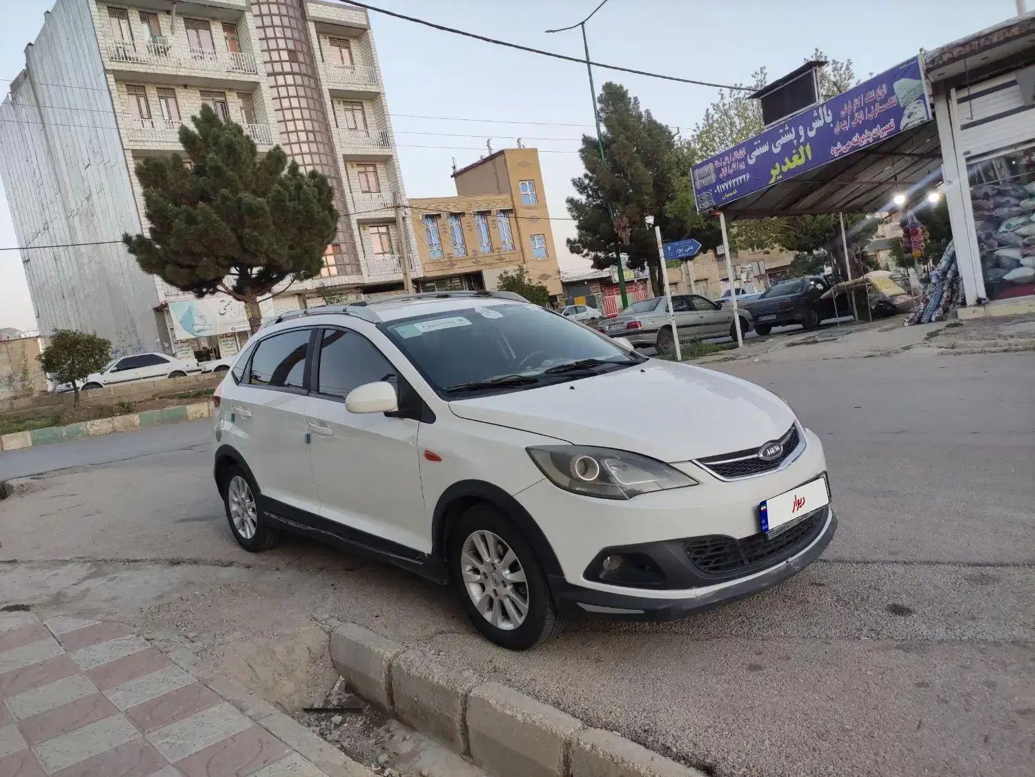 ام وی ام 315 هاچ بک اسپرت اکسلنت - 1396