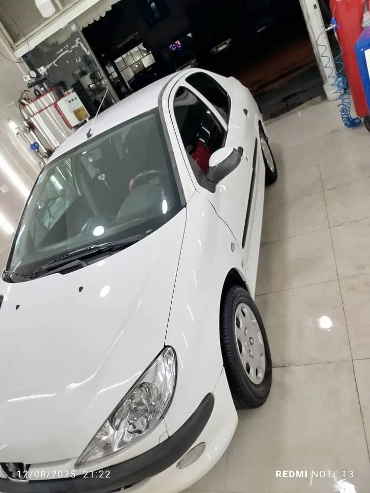 پژو ۲۰۶ صندوق دار v8 - 1394