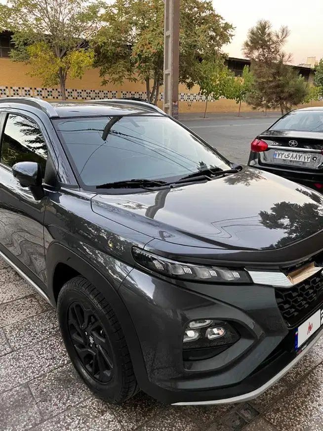 سوزوکی فرانکس هیبرید - 2025