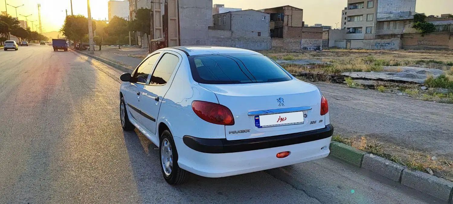 پژو ۲۰۶ صندوق دار v8 - 1394