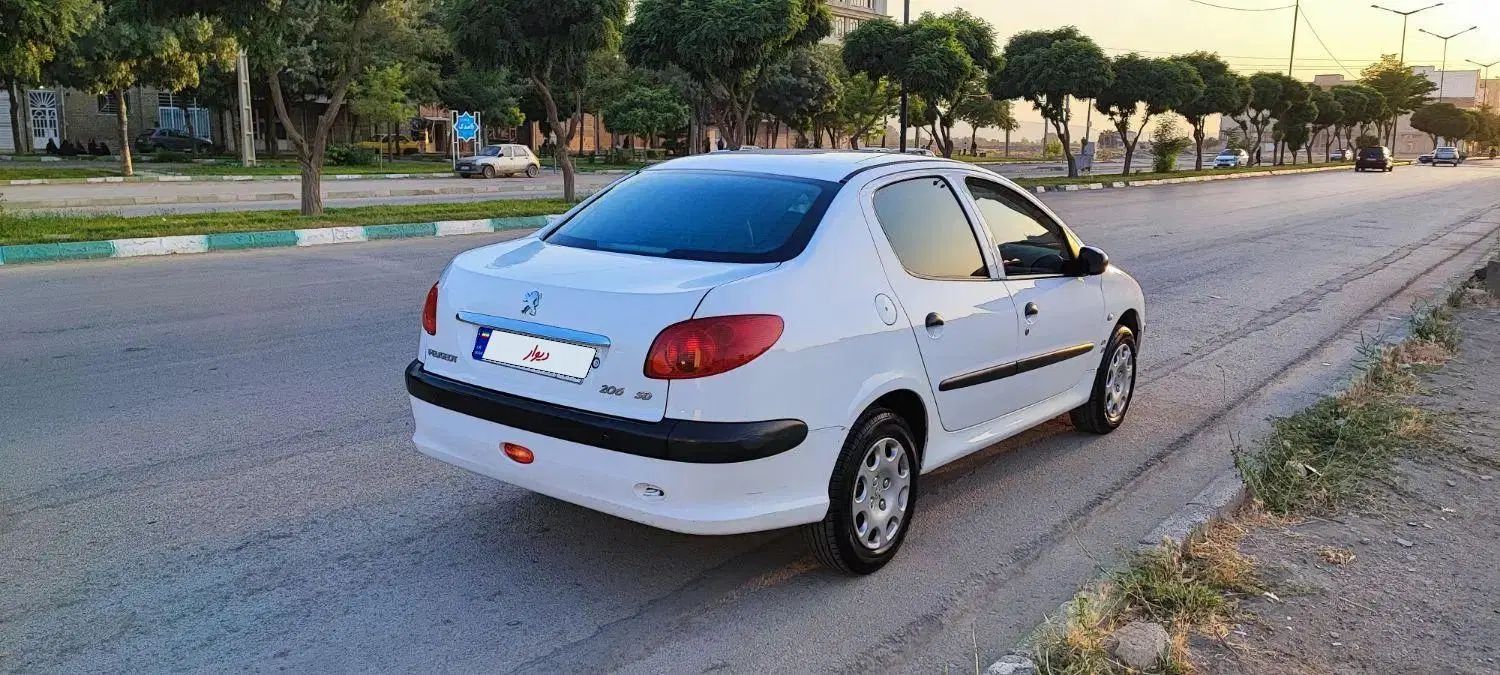 پژو ۲۰۶ صندوق دار v8 - 1394