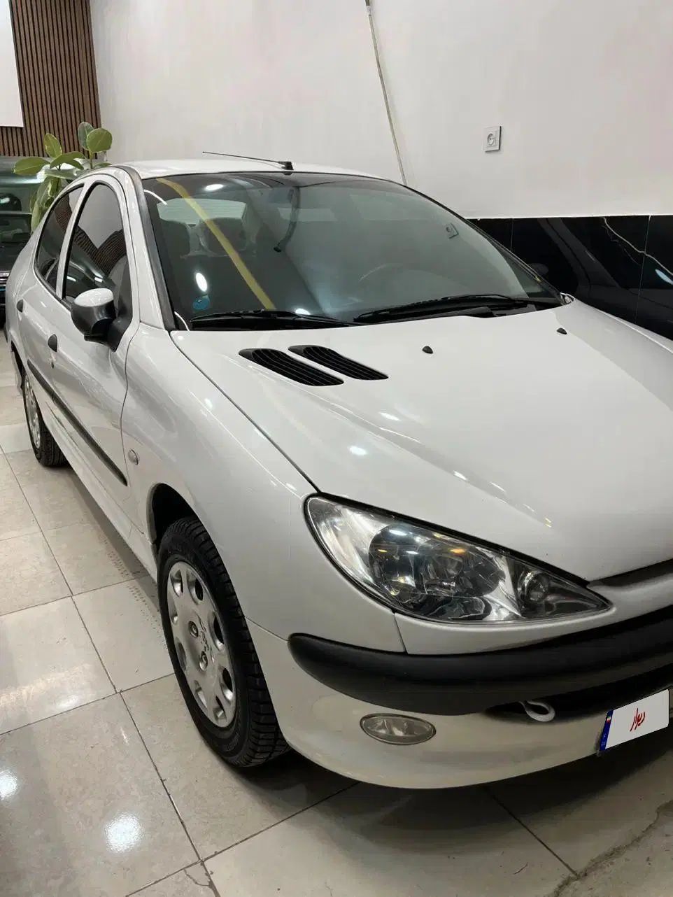 پژو ۲۰۶ صندوق دار v8 - 1397
