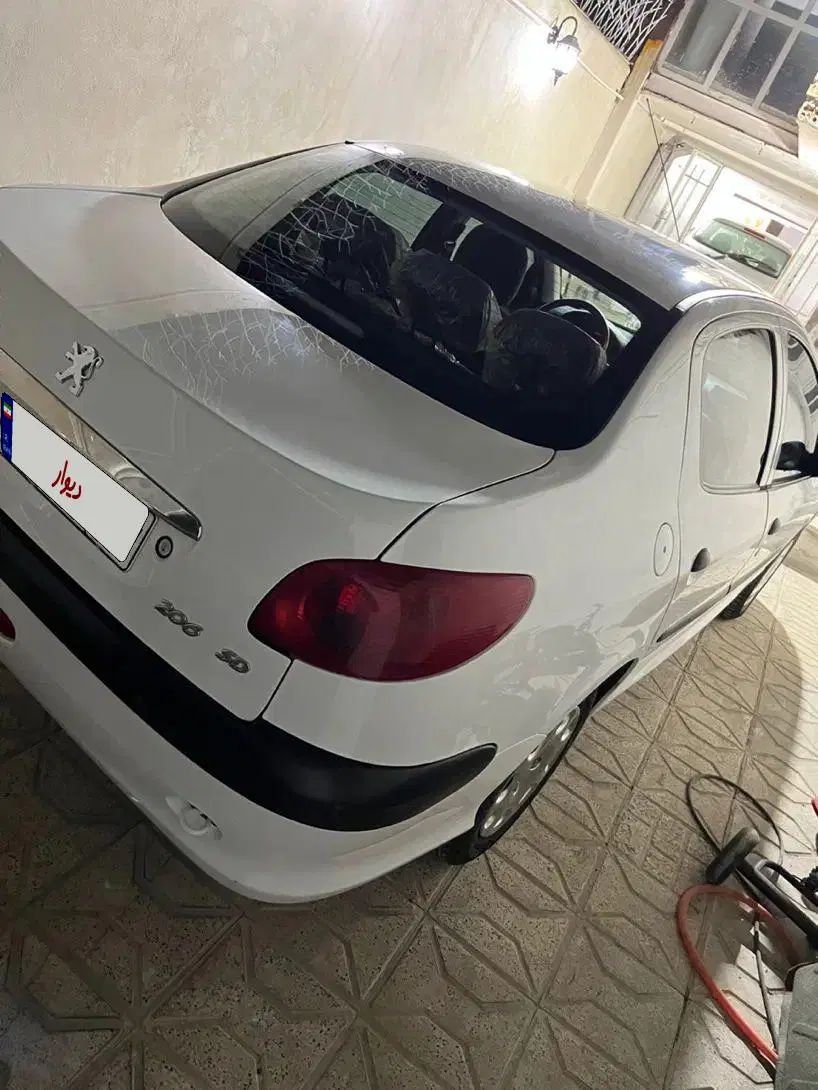 پژو ۲۰۶ صندوق دار v8 - 1397