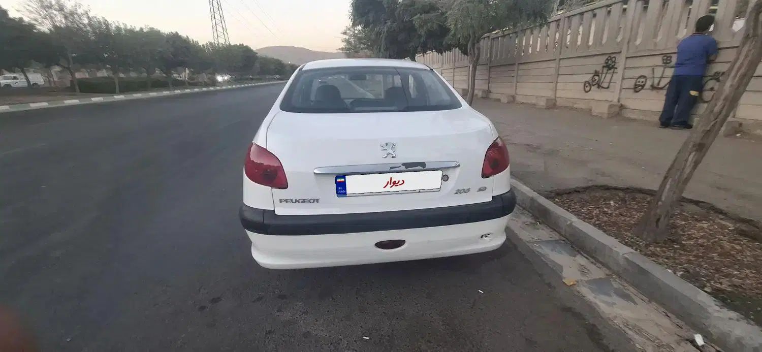 پژو 206 تیپ 5 - 1396