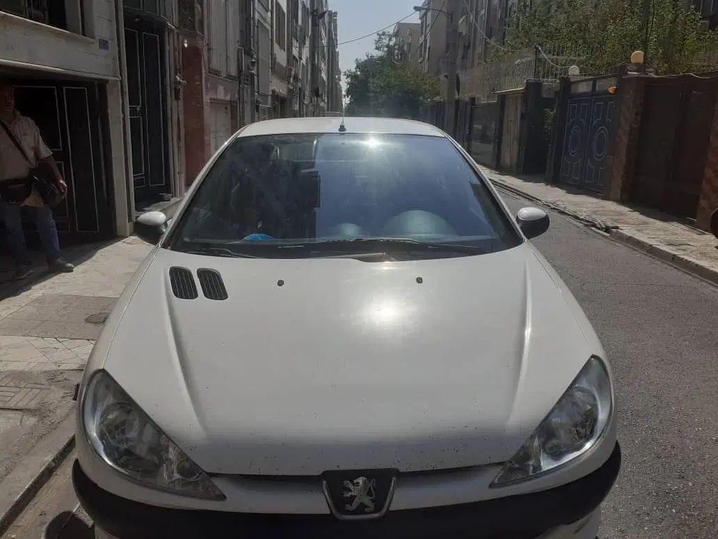 پژو ۲۰۶ صندوق دار v8 - 1396