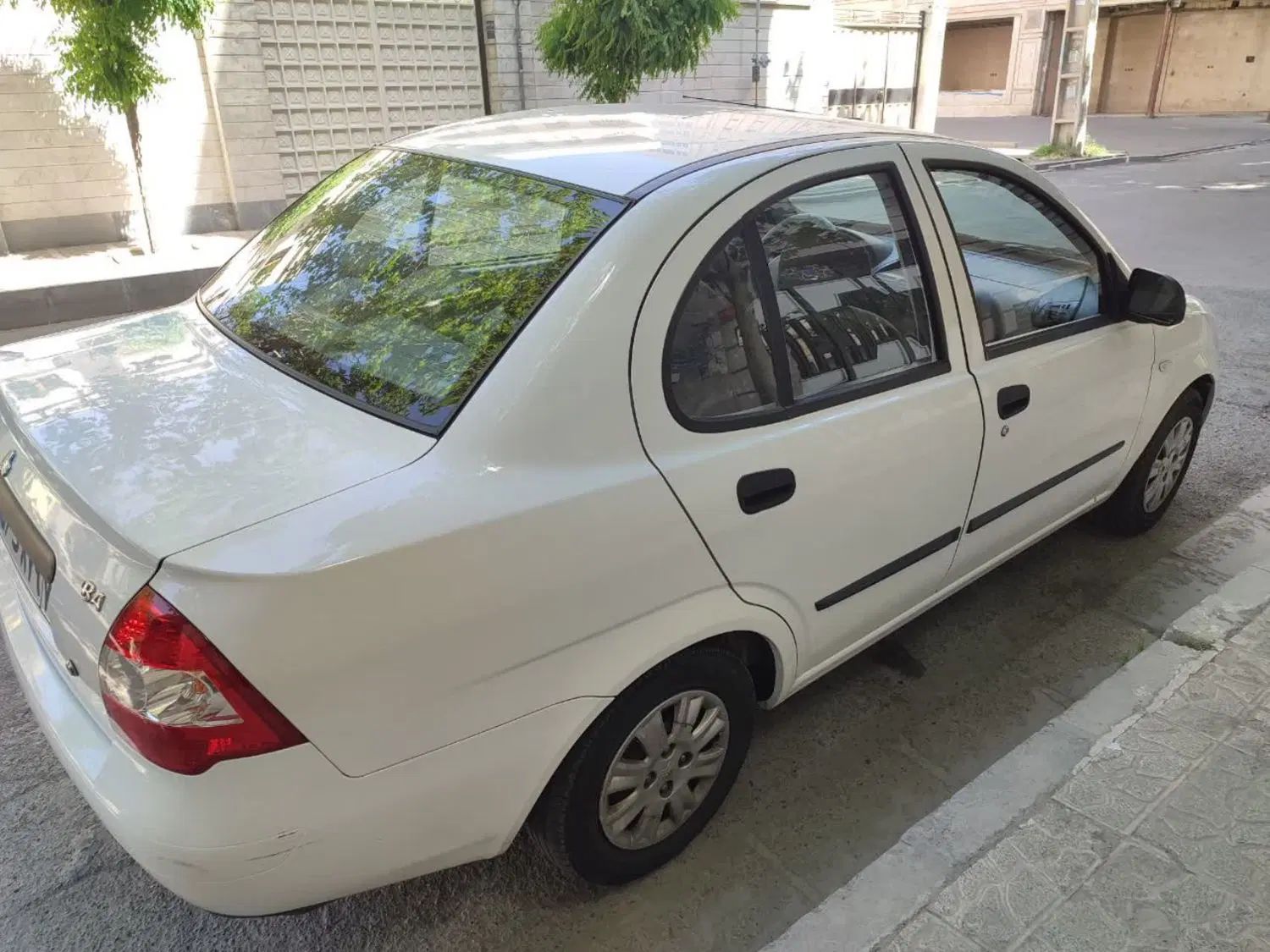تیبا صندوق دار SX - 1400