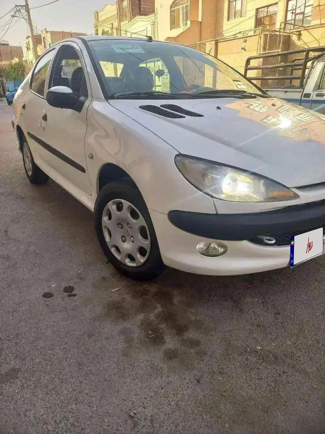 پژو ۲۰۶ صندوق دار v8 - 1394