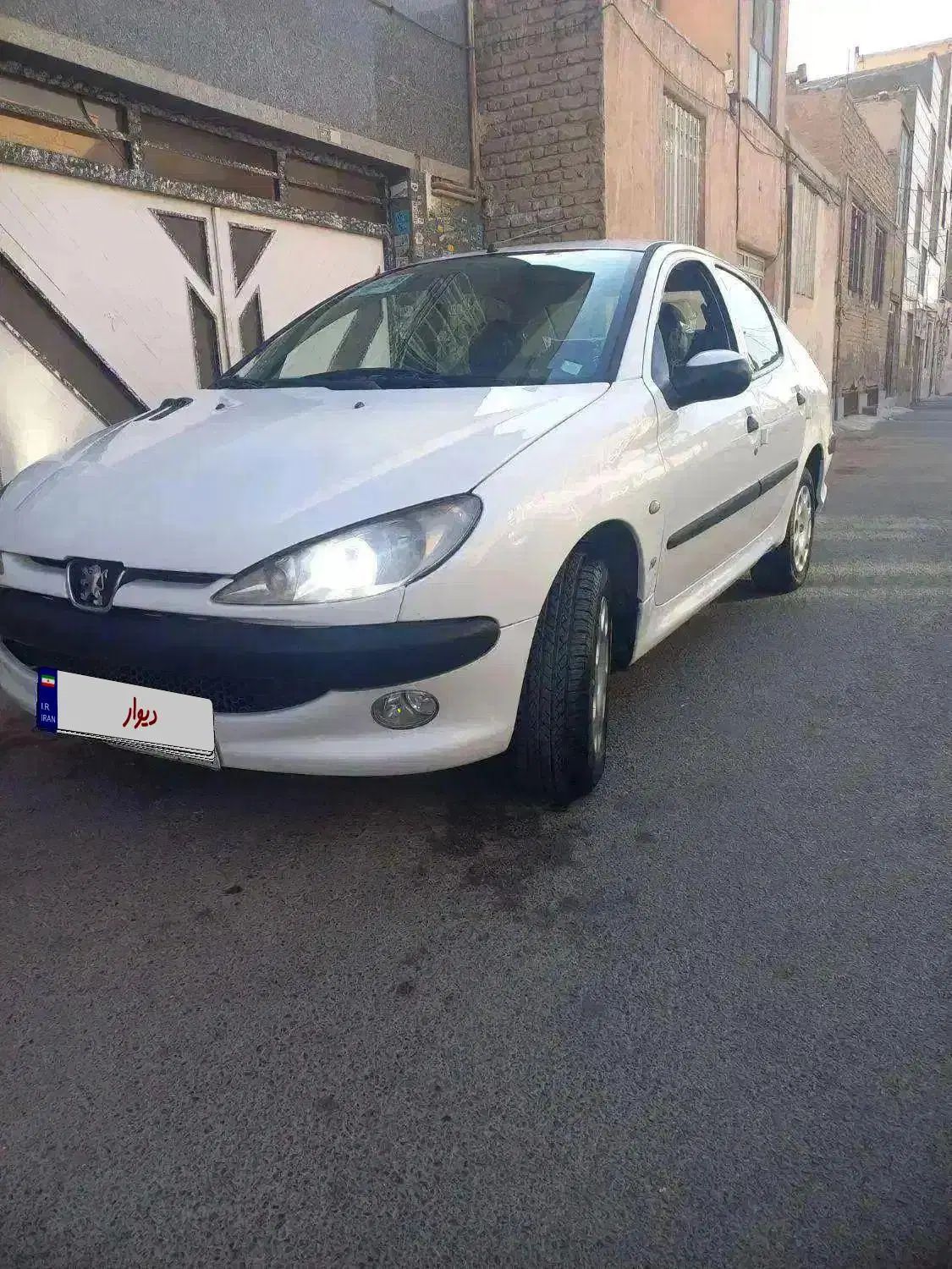 پژو ۲۰۶ صندوق دار v8 - 1394