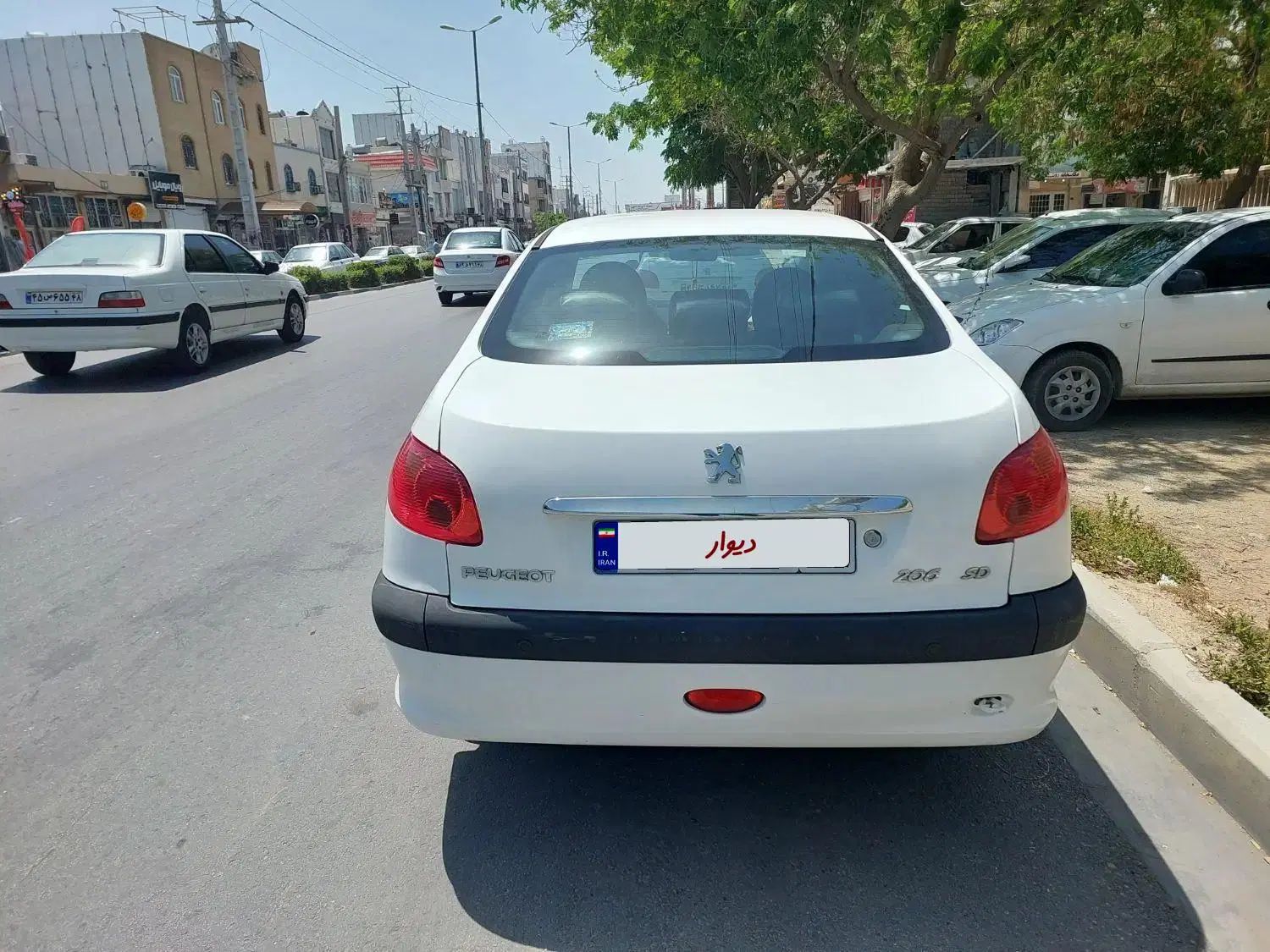 پژو ۲۰۶ صندوق دار v8 - 1395