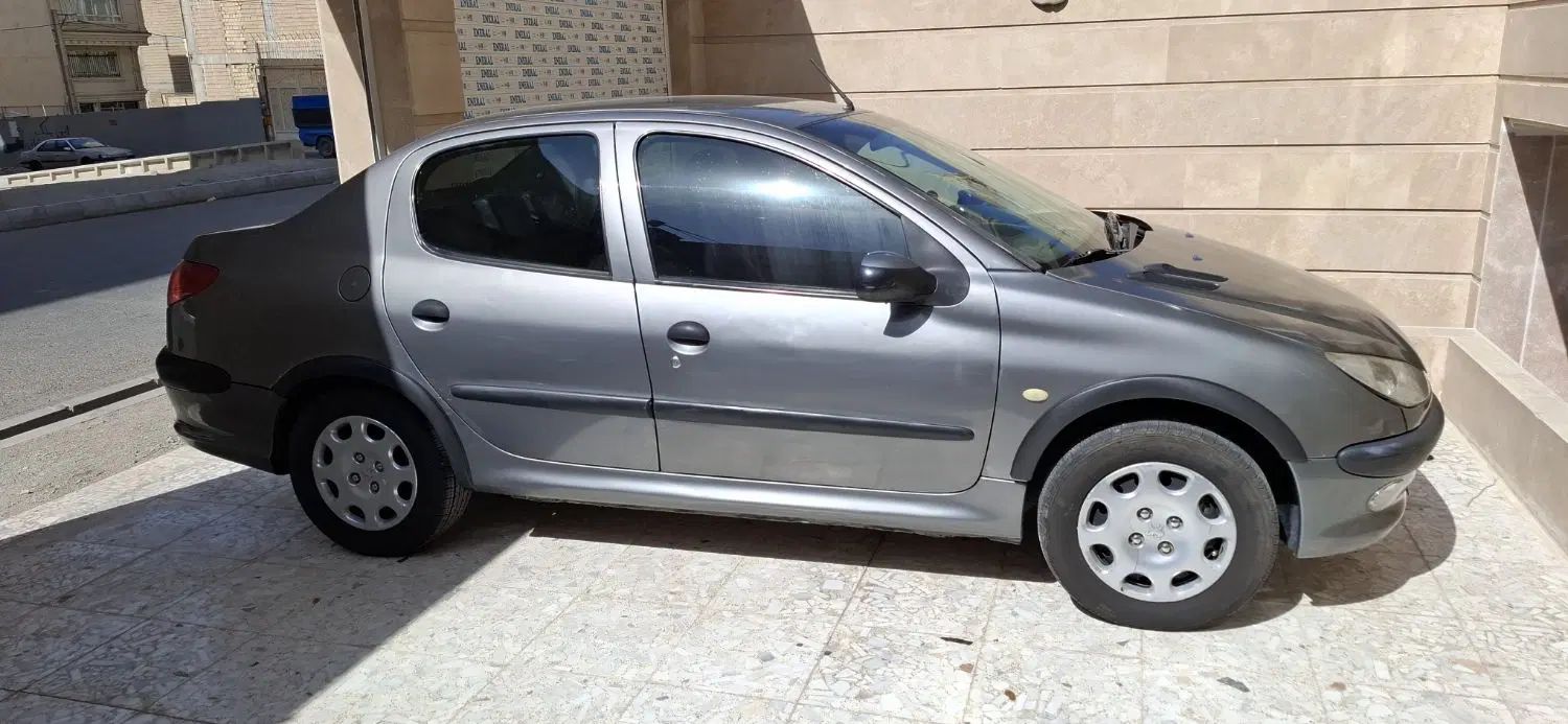 پژو ۲۰۶ صندوق دار v8 - 1394