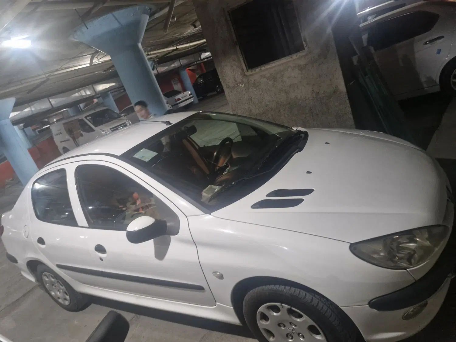 پژو ۲۰۶ صندوق دار v8 - 1398
