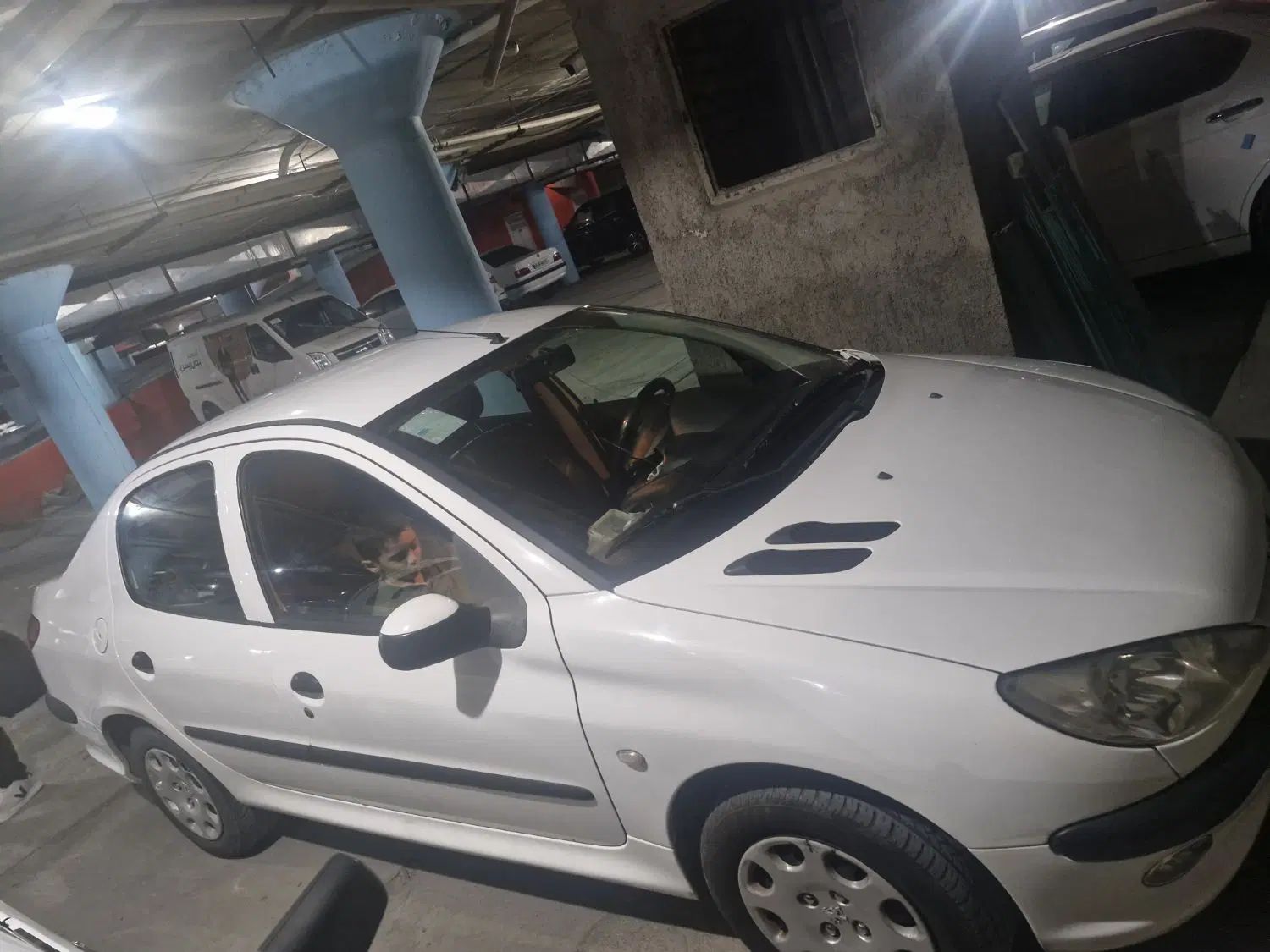 پژو ۲۰۶ صندوق دار v8 - 1398