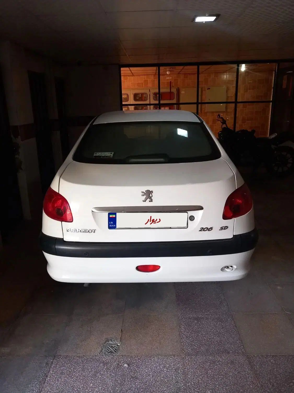 پژو ۲۰۶ صندوق دار v8 - 1395