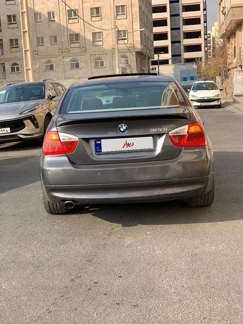 ب ام و سری 3 سدان 320i - 2006