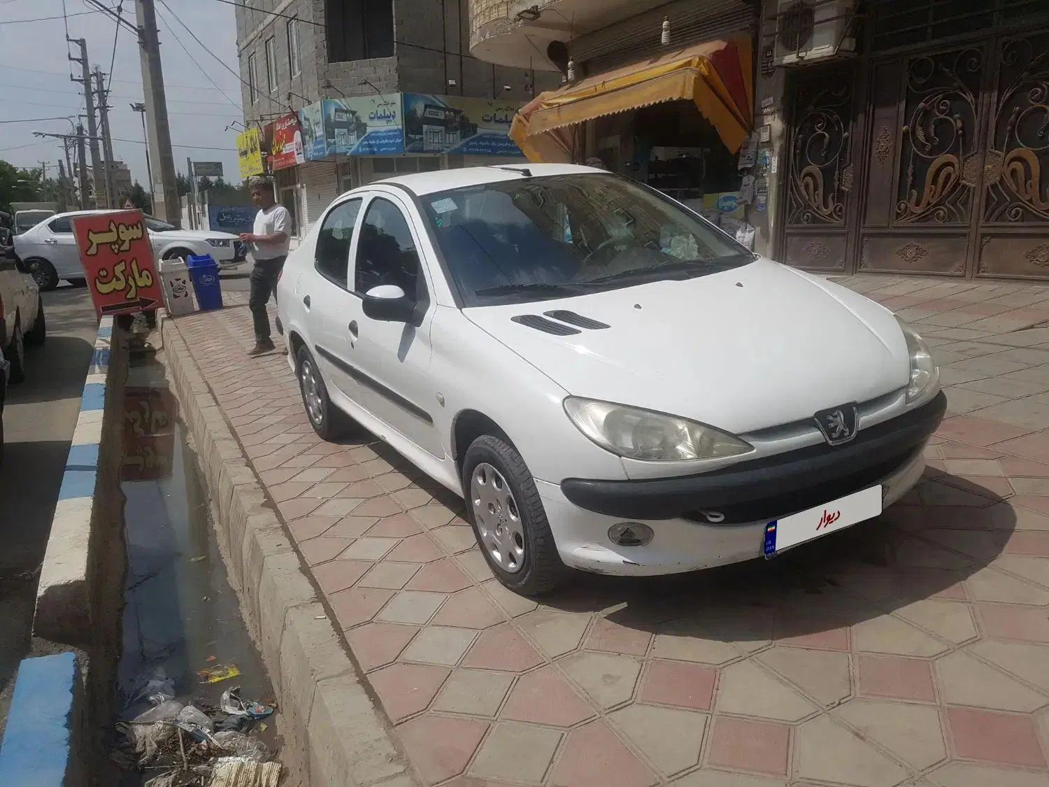 پژو ۲۰۶ صندوق دار v8 - 1393