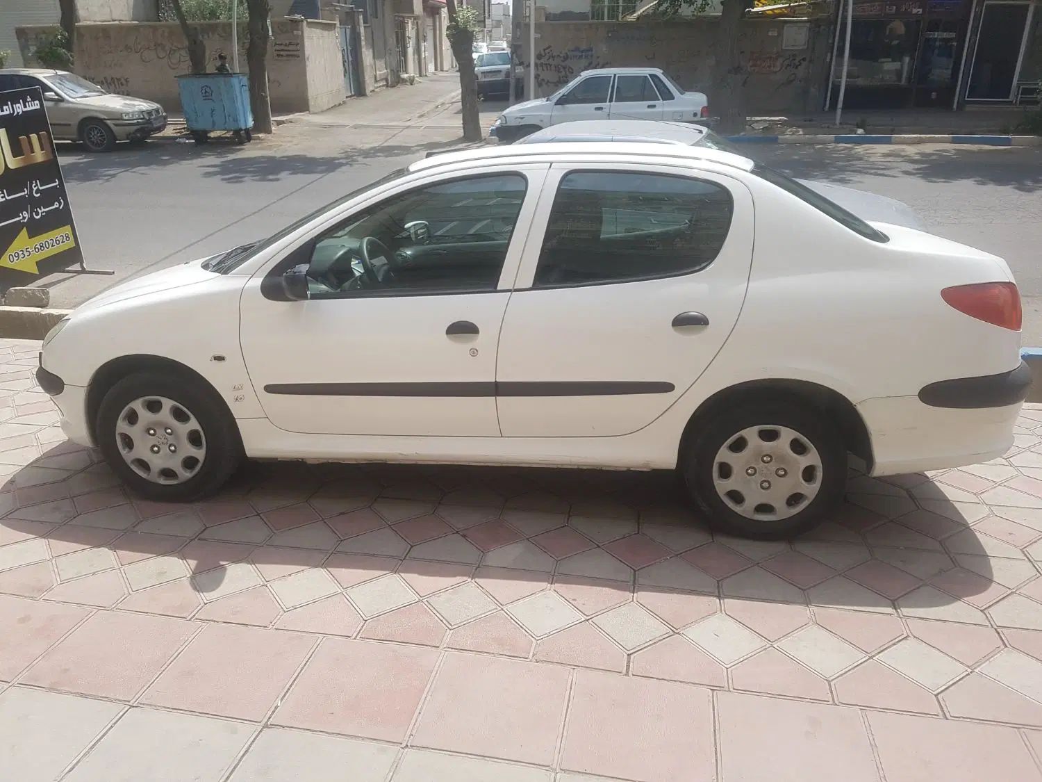 پژو ۲۰۶ صندوق دار v8 - 1393