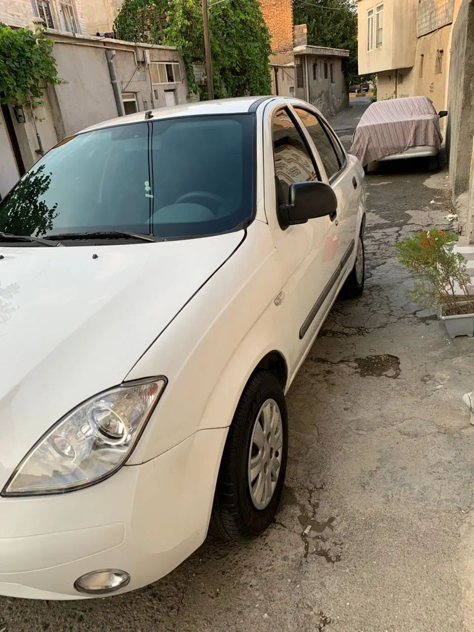 تیبا صندوق دار SL - 1392