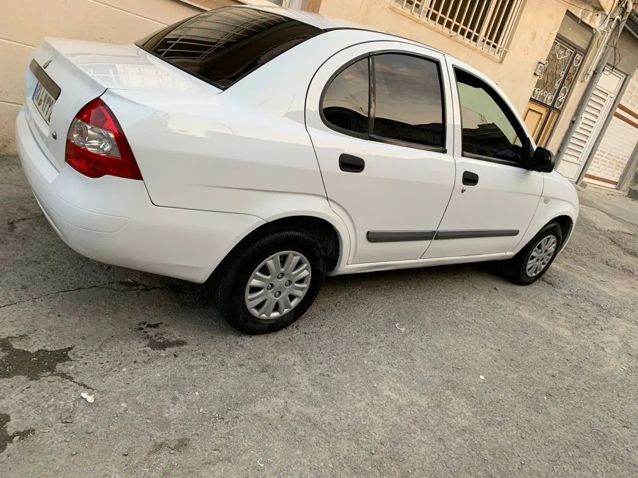 تیبا صندوق دار SL - 1392