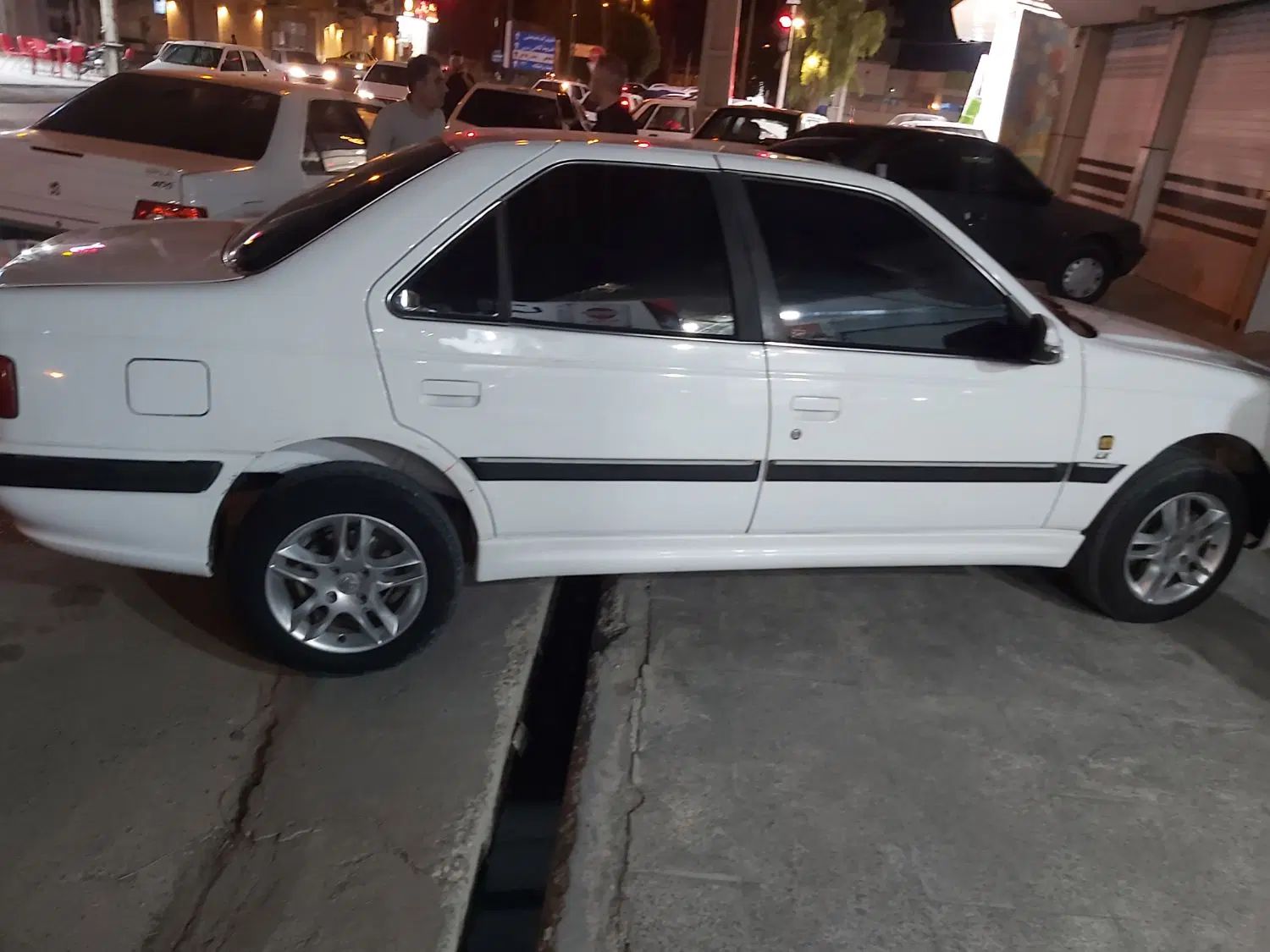 خودرو پژو، پارس آگهی ann_20227606