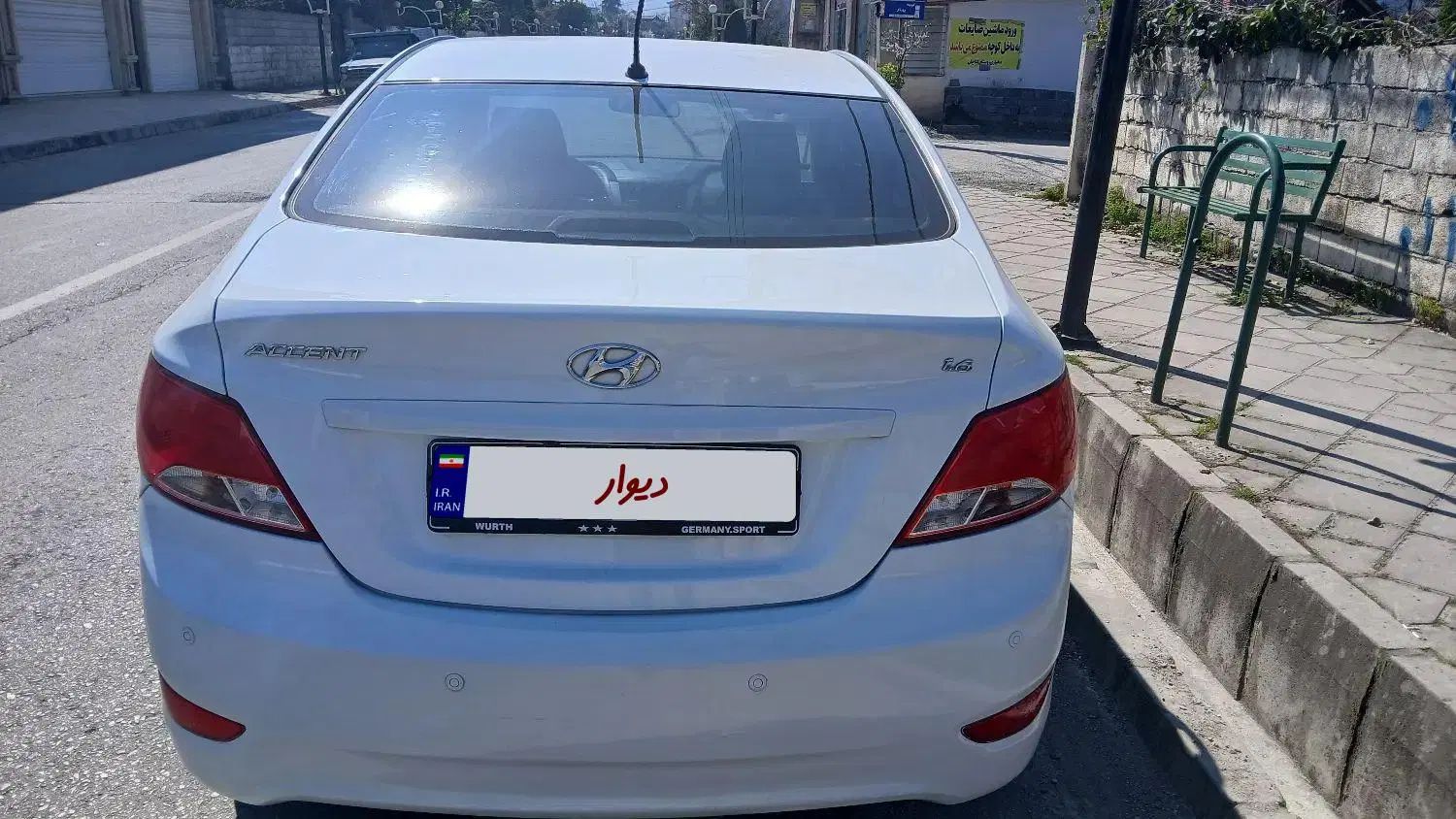 هیوندای اکسنت جی‌ال‌اس - 2015