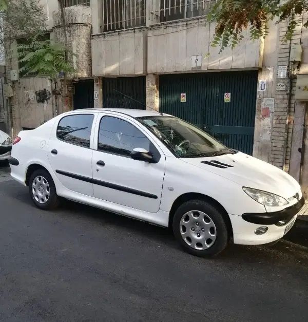 پژو ۲۰۶ صندوق دار v8 - 1395